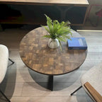 Table basse ronde moderne noire/marron avec pieds en métal en X et plateau en bois vieilli