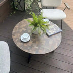 Table basse ronde moderne noire/marron avec pieds en métal en X et plateau en bois vieilli