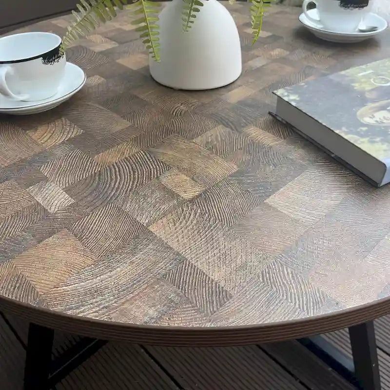 Table basse ronde moderne noire/marron avec pieds en métal en X et plateau en bois vieilli
