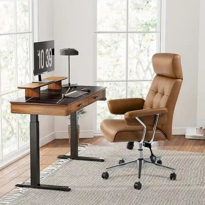 Chaise de bureau ergonomique pivotante à dossier haut, en cuir synthétique couleur camel, capitonnée, réglable, une seule unité