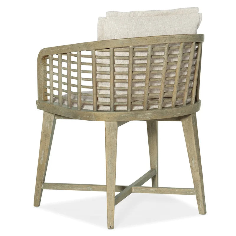 Fauteuil de baril en rotin décontracté côtier, dossier en treillis, couleur bois flotté/crème, simple