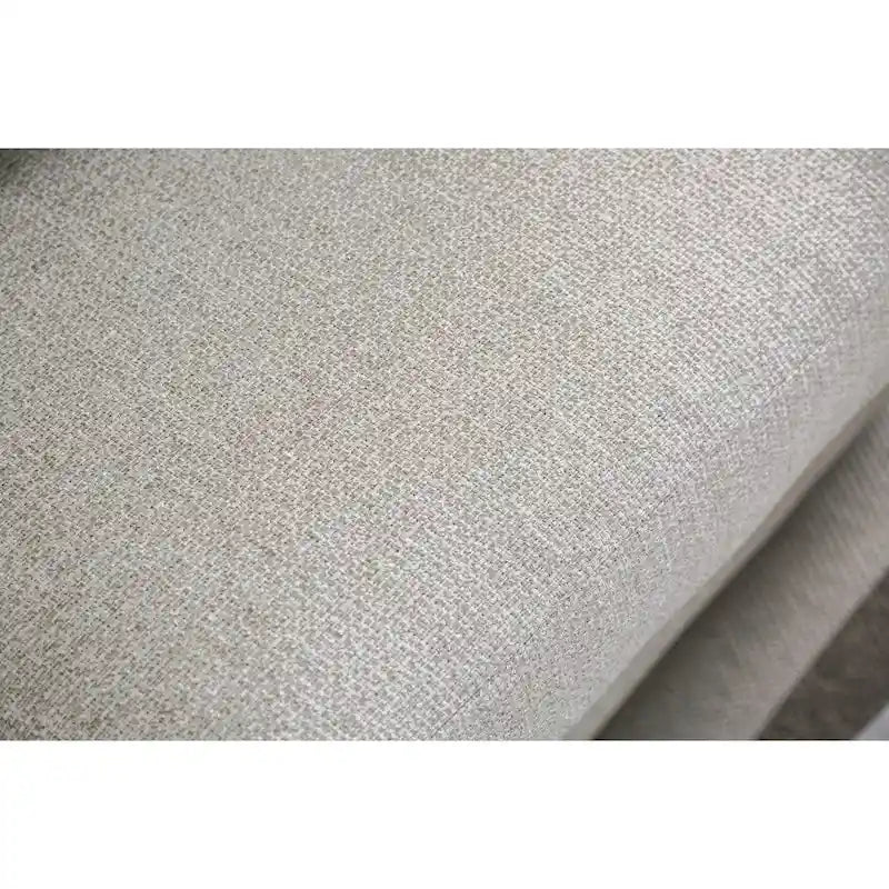 Canapé de transition gris clair avec accoudoirs rembourrés et coussins décoratifs, 3 places