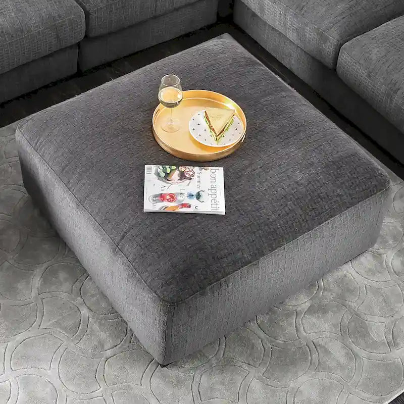 Ottoman de cocktail contemporain en chenille grise/beige avec pieds en bois massif, simple