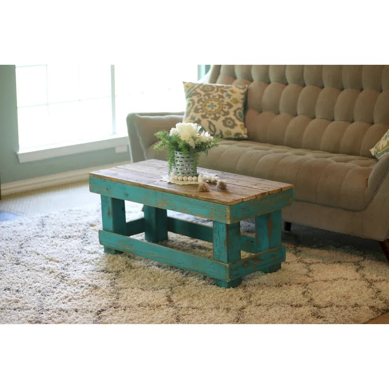 Table basse rustique faite à la main en bois de récupération blanc/bleu avec finition vieillie et scellant résistant à l'eau