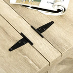 Table basse carrée à plateau relevable de style campagnard, blanc antique/naturel, avec rangement caché et pieds en pin