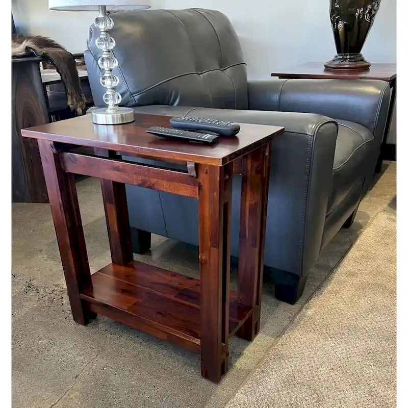 Table d'appoint en bois d'acacia massif, naturel/acajou, avec étagère inférieure et pieds réglables
