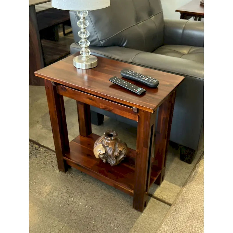 Table d'appoint en bois d'acacia massif, naturel/acajou, avec étagère inférieure et pieds réglables